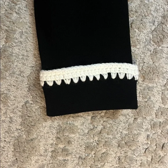 Chelsea & Theodore Black Cardigan with Knit Embroidered White Trim Details Small - Picture 7 of 8